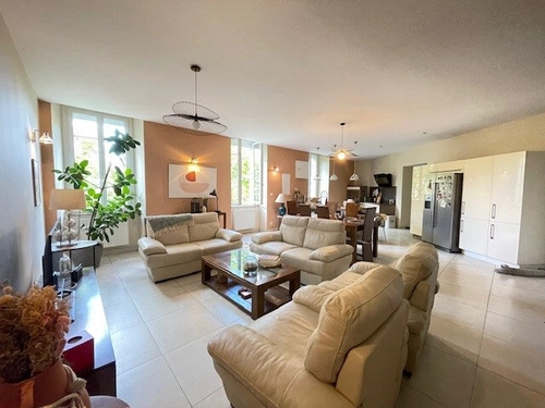 Image d'un appartement 4 pièces 122 m² à 239000€ à alès (30100)