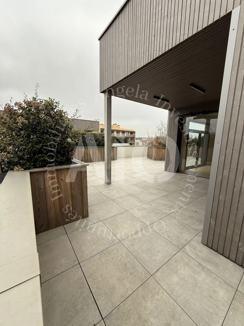 Image d'un appartement 5 pièces 121 m² à 1390500€ à tassin-la-demi-lune (69160)