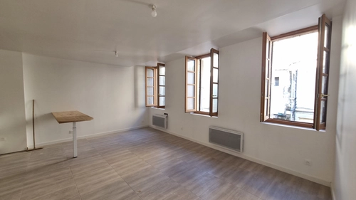 Image d'un appartement 4 pièces 81 m² à 210000€ à sommières (30250)