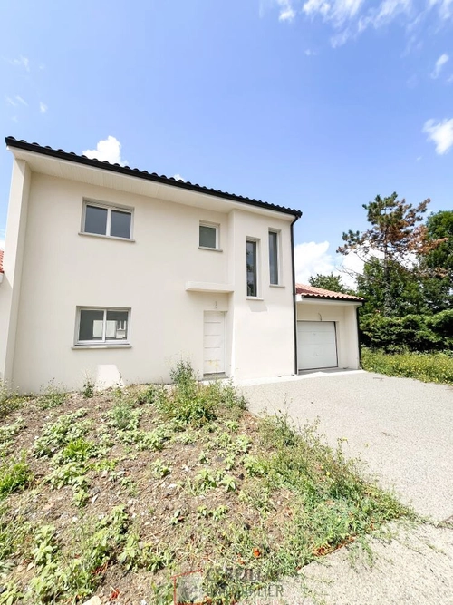 Image d'un maison 4 pièces 112 m² à 284000€ à saint-beauzire (43100)