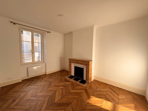Image d'un appartement 2 pièces 50 m² à 650€ à chartres (28000)