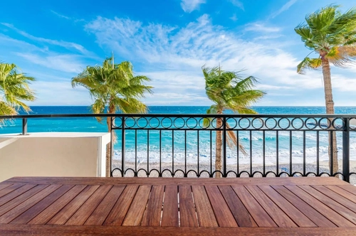 Image d'un appartement 3 pièces 73 m² à 870000€ à menton (06500)