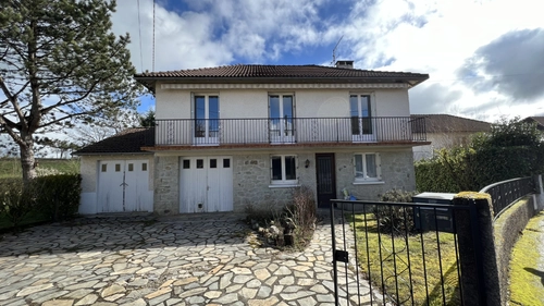 Image d'un maison 5 pièces 149 m² à 900€ à ytrac (15000)