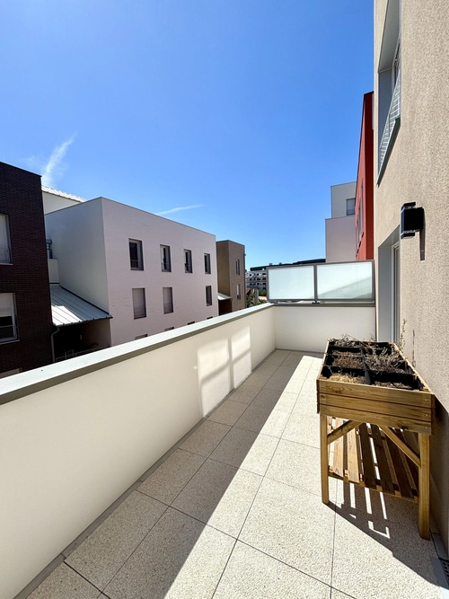 Image d'un appartement 5 pièces 96 m² à 499000€ à romainville (93230)