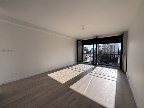 Image d'un appartement 2 pièces 40 m² à 225000€ à romainville (93230)