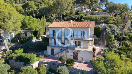Image d'un maison 10 pièces 192 m² à 1029000€ à carqueiranne (83320)