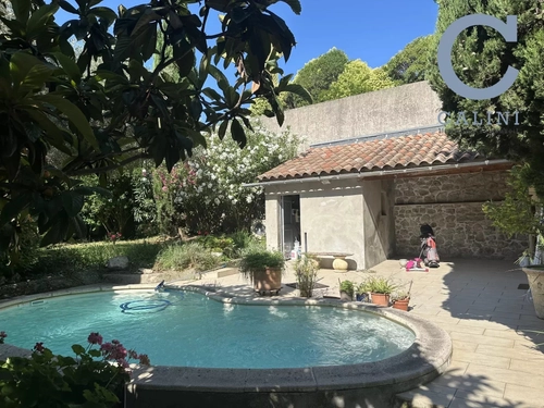 Image d'un maison 8 pièces 203 m² à 399000€ à alès (30100)