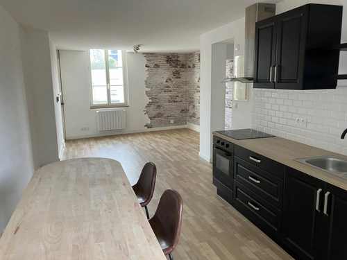 Image d'un appartement 3 pièces 60 m² à 650€ à châtellerault (86100)