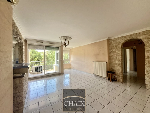 Image d'un appartement 3 pièces 73 m² à 235000€ à aubagne (13400)