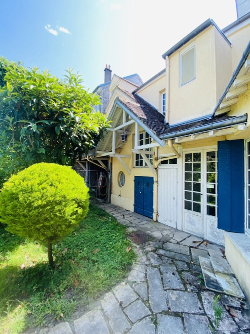 Image d'un maison 10 pièces 285 m² à 1287500€ à fontainebleau (77300)