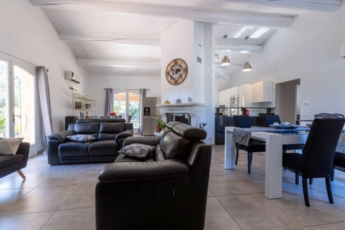 Image d'un maison 7 pièces 160 m² à 760000€ à jouques (13490)