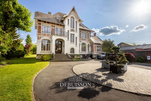 Image d'un maison 10 pièces 386 m² à 1470000€ à arras (62000)