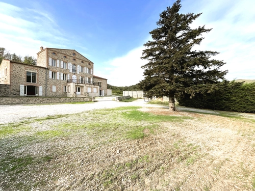 Image d'un maison 12 pièces 450 m² à 2000000€ à vinça (66320)