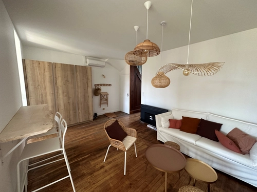 Image d'un maison meublée 6 pièces 121 m² à 2400€ à angoulême (16000)