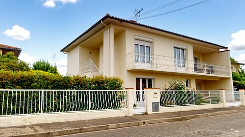 Image d'un maison 7 pièces 155 m² à 420000€ à grenade (31330)