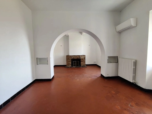 Image d'un appartement 4 pièces 100 m² à 810€ à cavaillon (84300)