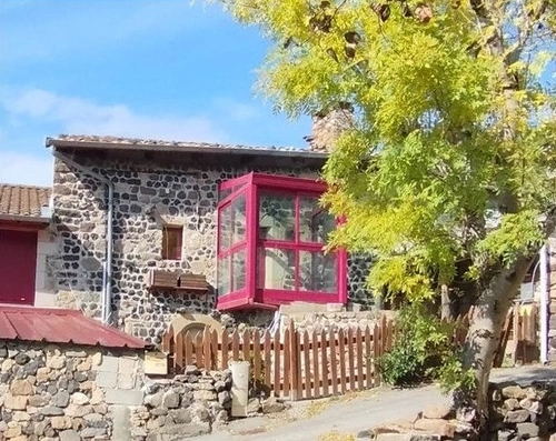 Image d'un maison 4 pièces 49 m² à 69000€ à accons (07160)