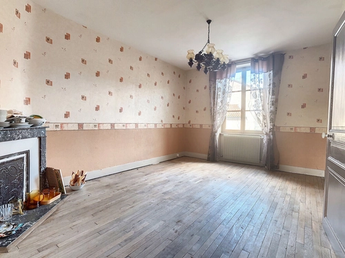 Image d'un maison 7 pièces 176 m² à 69000€ à woinville (55300)