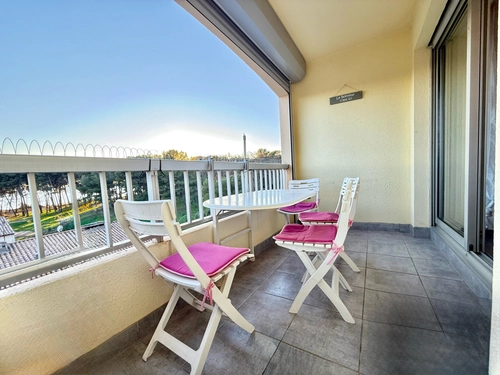 Image d'un appartement meublé 1 pièce 23 m² à 650€ à saint-mandrier-sur-mer (83430)