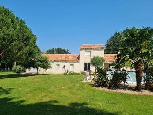 Image d'un maison 6 pièces 142 m² à 595000€ à basse-goulaine (44115)