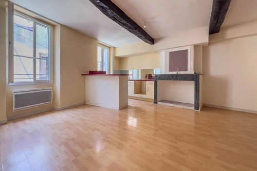 Image d'un appartement 2 pièces 47 m² à 99500€ à cuers (83390)