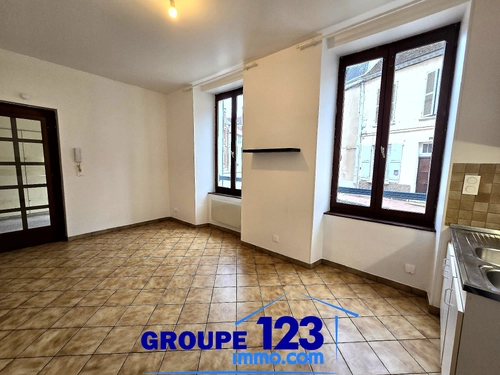 Image d'un appartement 1 pièce 26 m² à 309€ à saint-florentin (89600)