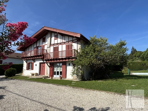 Image d'un maison 8 pièces 305 m² à 985000€ à ascain (64310)