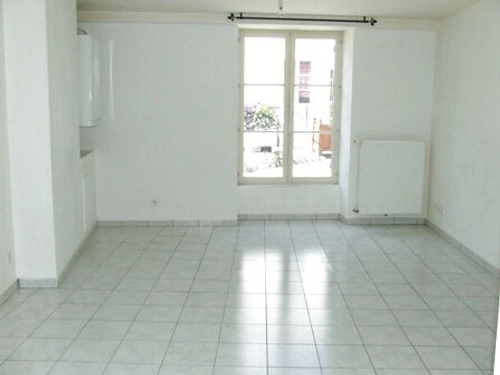 Image d'un appartement 2 pièces 44 m² à 500€ à beaugency (45190)