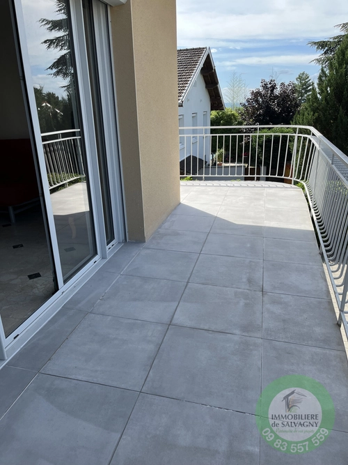 Image d'un appartement meublé 4 pièces 103 m² à 1500€ à la tour-de-salvagny (69890)