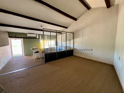 Image d'un appartement 3 pièces 66 m² à 700€ à vaison-la-romaine (84110)