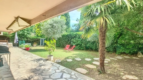 Image d'un appartement 5 pièces 99 m² à 525000€ à vence (06140)