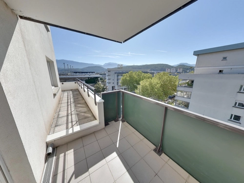 Image d'un appartement 2 pièces 45 m² à 112000€ à "échirolles" (38130)