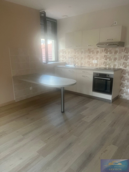 Image d'un appartement 2 pièces 31 m² à 450€ à lourdes (65100)