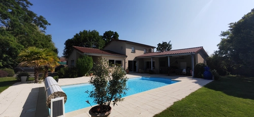 Image d'un maison 7 pièces 200 m² à 598000€ à gannat (03800)