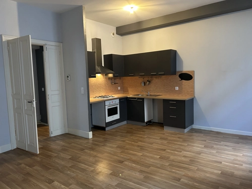 Image d'un appartement 2 pièces 77 m² à 500€ à castres (02680)