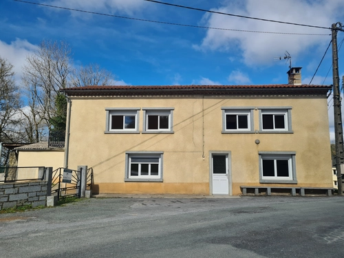 Image d'un maison 5 pièces 139 m² à 760€ à saint-salvy-de-la-balme (81490)