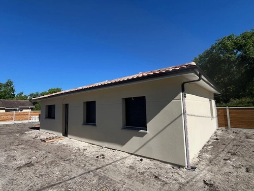 Image d'un maison 4 pièces 90 m² à 358000€ à mios (33380)