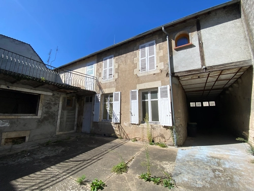 Image d'un appartement 6 pièces 129 m² à 98000€ à decize (58300)