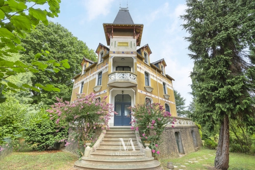 Image d'un maison 8 pièces 280 m² à 966000€ à avrillé (49240)