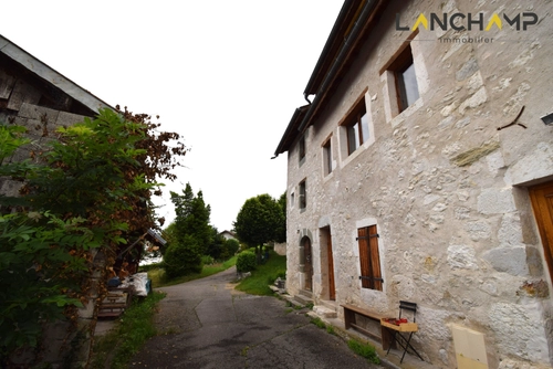 Image d'un maison 6 pièces 148 m² à 480000€ à ruffieux (73310)