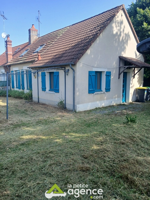 Image d'un maison 3 pièces 75 m² à 82000€ à la guerche-sur-l'aubois (18150)