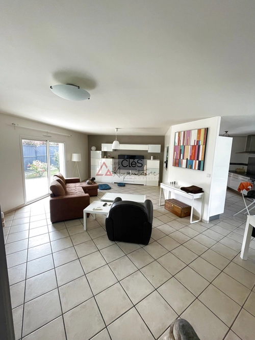 Image d'un maison 6 pièces 192 m² à 416000€ à créon (33670)