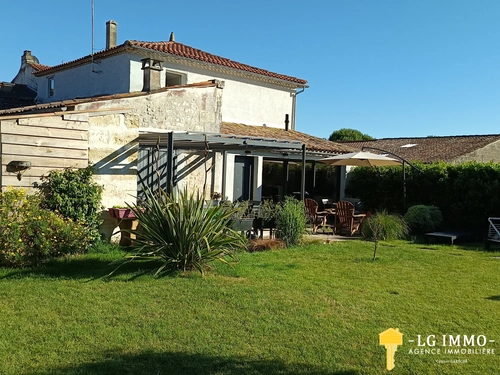 Image d'un maison 4 pièces 153 m² à 296800€ à chenac-saint-seurin-d'uzet (17120)