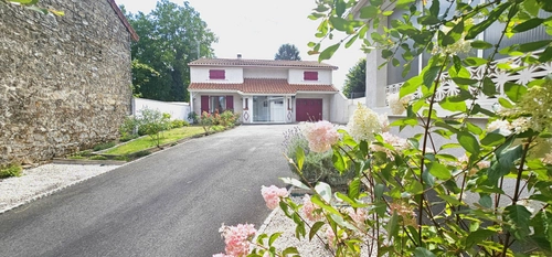 Image d'un maison 6 pièces 141 m² à 225750€ à cognac-la-forêt (87310)