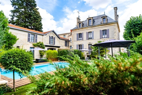 Image d'un maison 13 pièces 432 m² à 1063000€ à niort (79000)