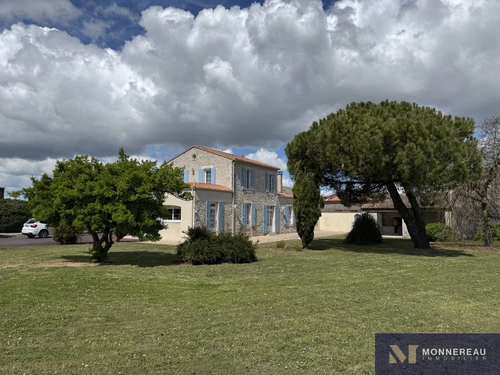 Image d'un maison 5 pièces 203 m² à 627000€ à médis (17600)
