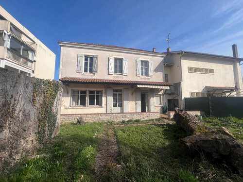 Image d'un maison 7 pièces 240 m² à 99900€ à villeneuve-sur-lot (47300)