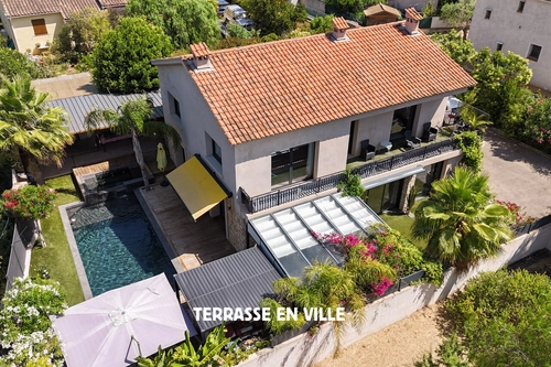 Image d'un maison 9 pièces 218 m² à 1690000€ à sanary-sur-mer (83110)