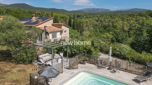 Image d'un maison 6 pièces 180 m² à 699000€ à tourrettes (83440)