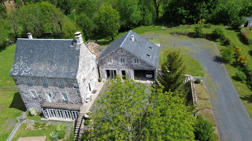 Image d'un maison 14 pièces 250 m² à 595000€ à laguiole (12210)